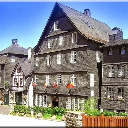 Graf Rolshausen Hotel