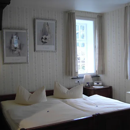 Graf Rolshausen مونشاو