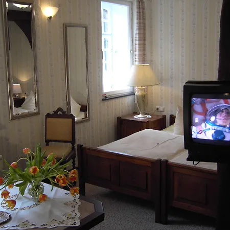 Hotel Graf Rolshausen Montjoie