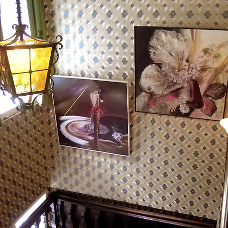 فندق Graf Rolshausen 3*