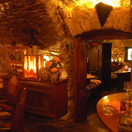 Graf Rolshausen 3* مونشاو