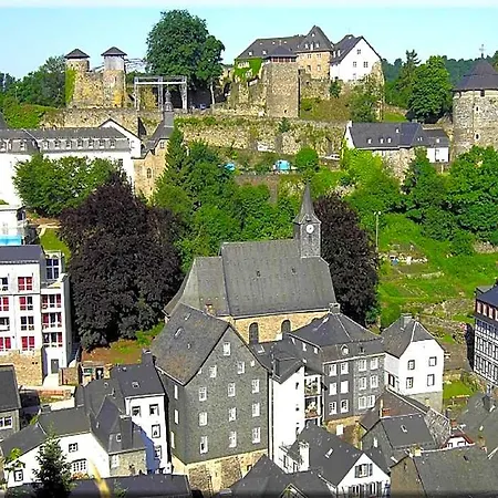 Graf Rolshausen Hotel 3*