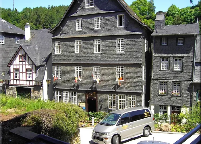 Graf Rolshausen 3* Monschau