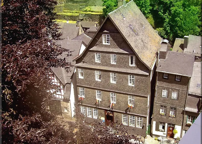 Graf Rolshausen Hotel 3*